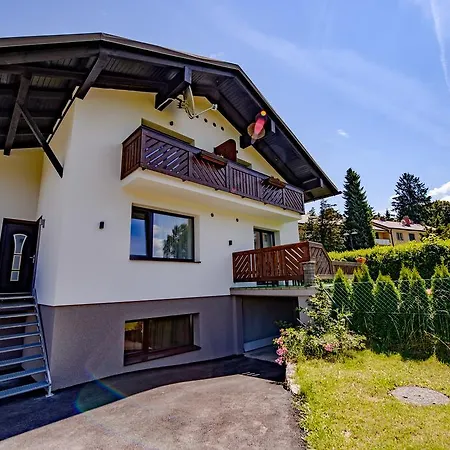Haus Charlie فيلدين ام ورثرسي