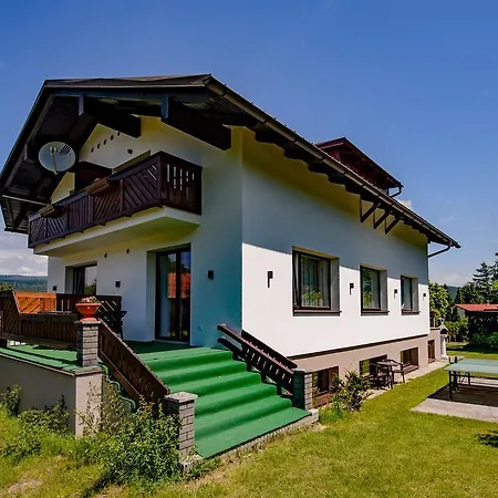 Haus Charlie فيلدين ام ورثرسي