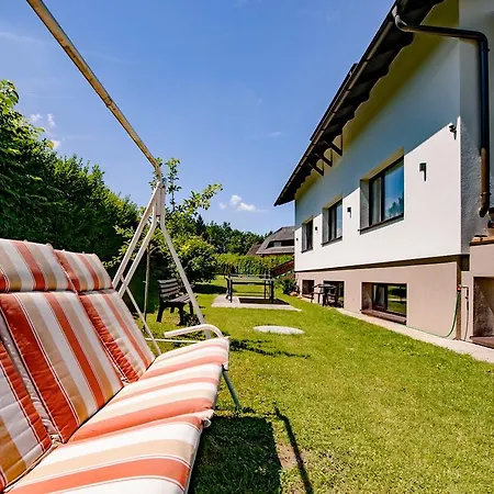 Haus Charlie Velden am Wörther See