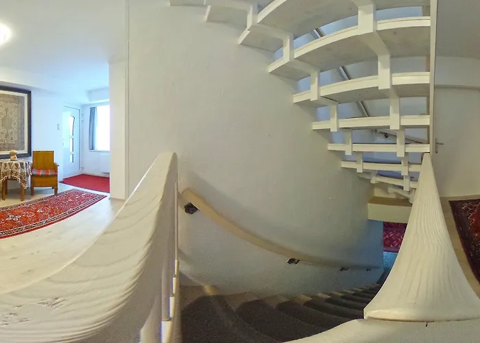 Haus Charlie וולדן אם וורתרסי